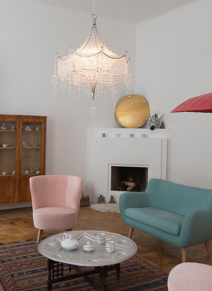LOBMEYR Pagoda chandelier 3146-8 in a viennese flat