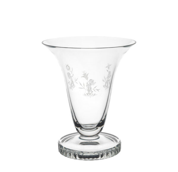 29916_LOBMEYR_Bell_shaped_vase_with_engraved_putti_Bell_shaped_vase_1.jpg